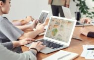What’s the Difference Between Financial and Research Analysts?